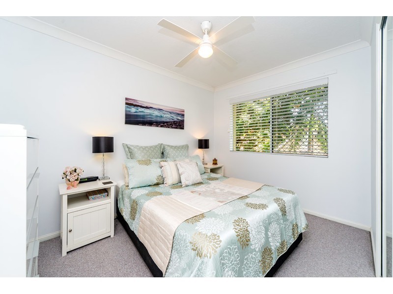 6/65 Bayview Street, Runaway Bay QLD 4216
