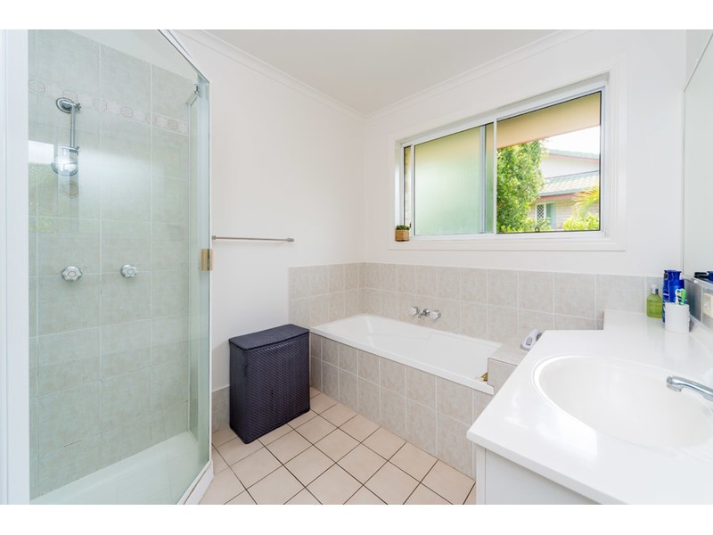 12/447 Pine Ridge Road, Runaway Bay QLD 4216