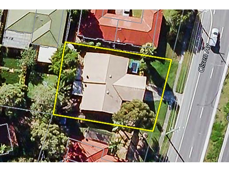 1-2/198 Olsen Avenue, Arundel QLD 4214