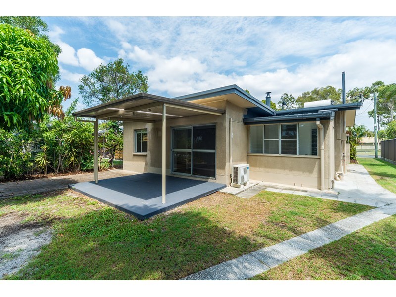 18 Barnard Street, Biggera Waters QLD 4216