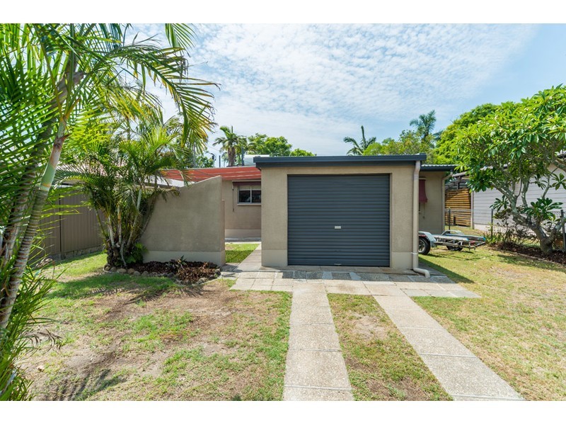 18 Barnard Street, Biggera Waters QLD 4216