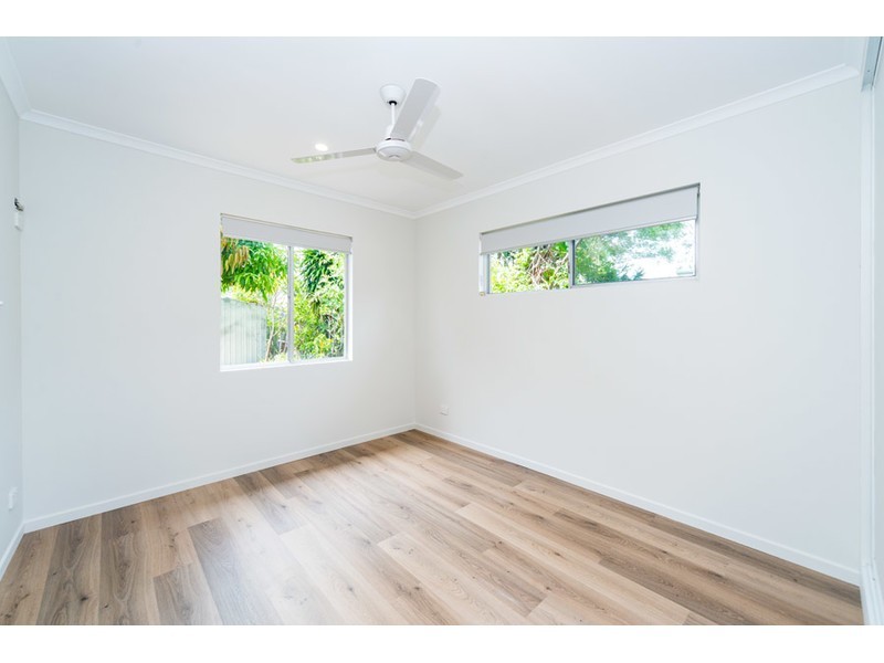 18 Barnard Street, Biggera Waters QLD 4216