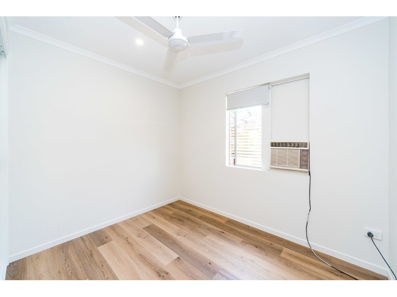 18 Barnard Street, Biggera Waters QLD 4216