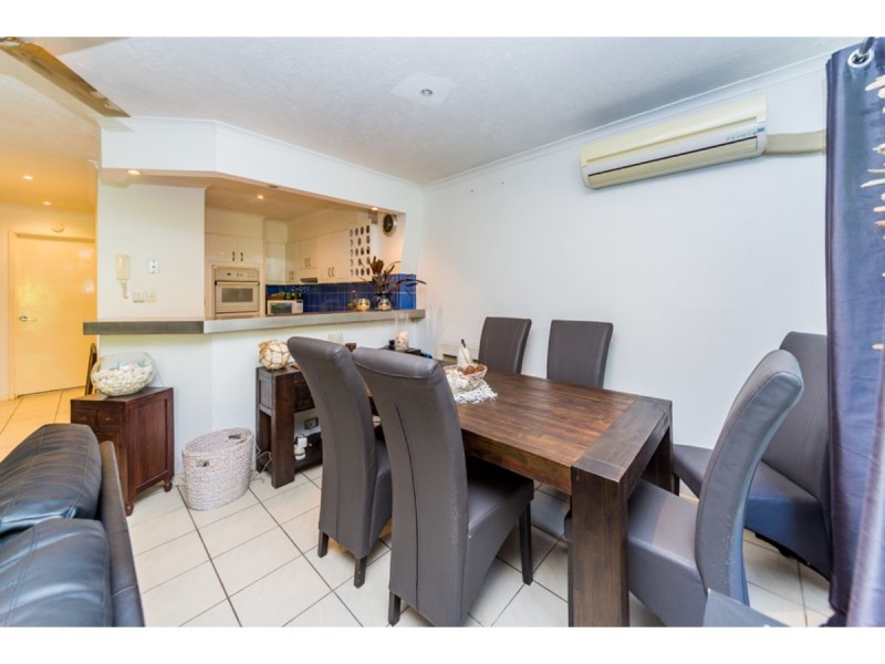 10/4 Madang Crescent, Runaway Bay QLD 4216