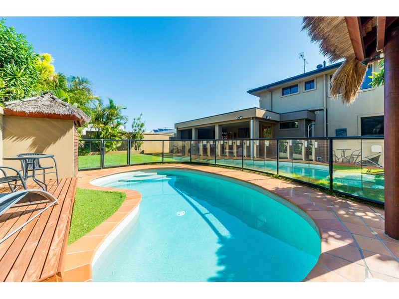 145 Bayview Street, Runaway Bay QLD 4216