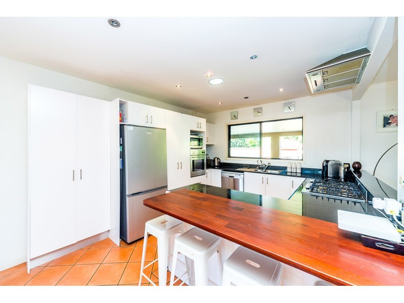 145 Bayview Street, Runaway Bay QLD 4216