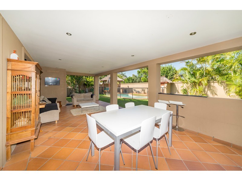 145 Bayview Street, Runaway Bay QLD 4216