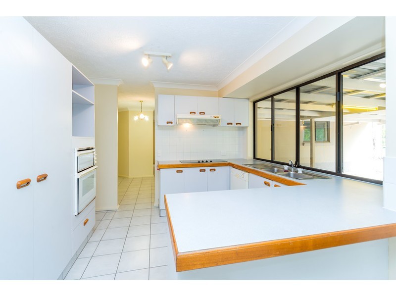 5 Derwent Avenue, Helensvale QLD 4212