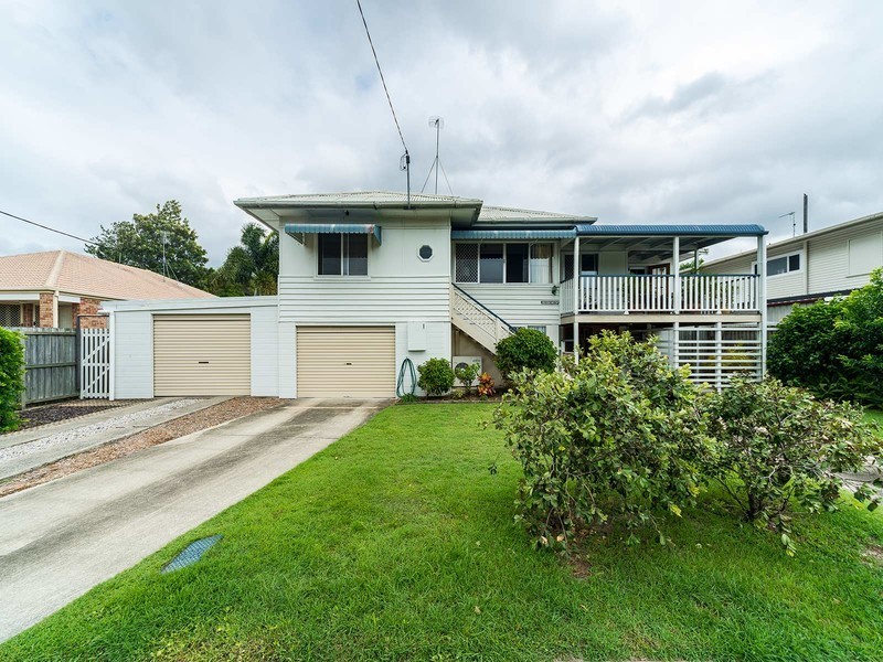 34 Huth Street, Labrador QLD 4215