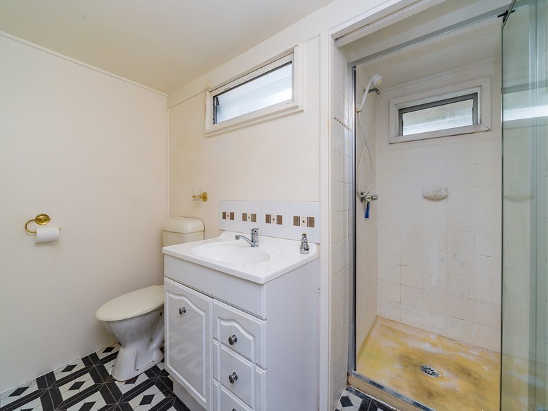 34 Huth Street, Labrador QLD 4215