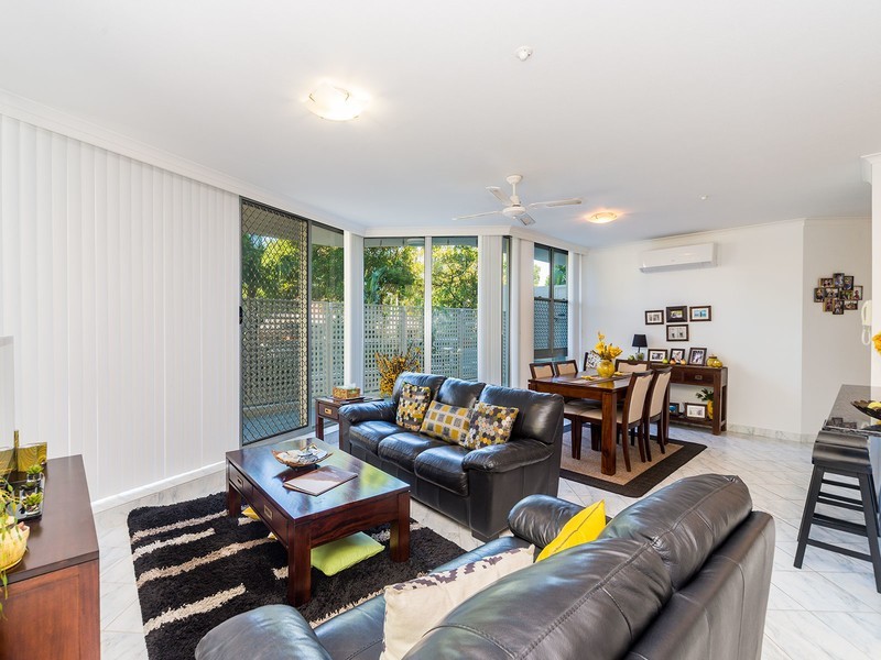 4/15 Brighton Street, Biggera Waters QLD 4216