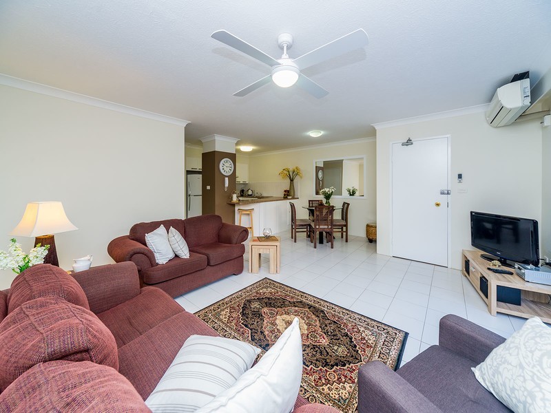 10/22 Jennifer Avenue, Runaway Bay QLD 4216