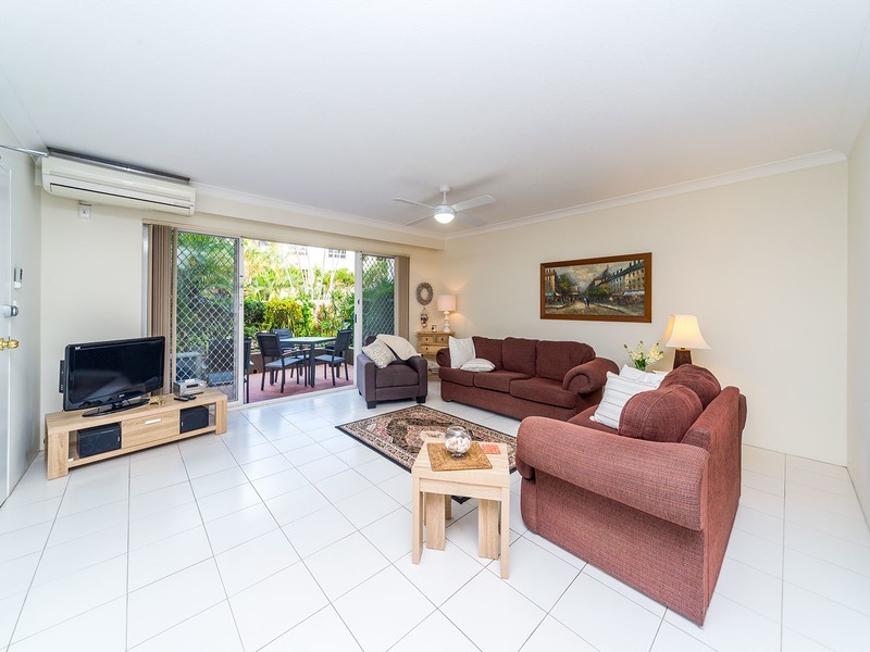 10/22 Jennifer Avenue, Runaway Bay QLD 4216