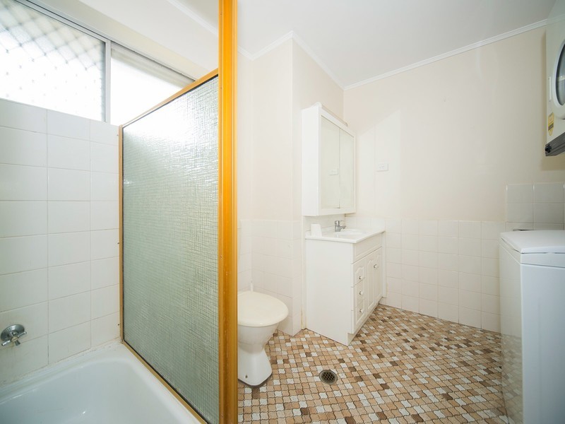 15/224 Marine Parade, Labrador QLD 4215