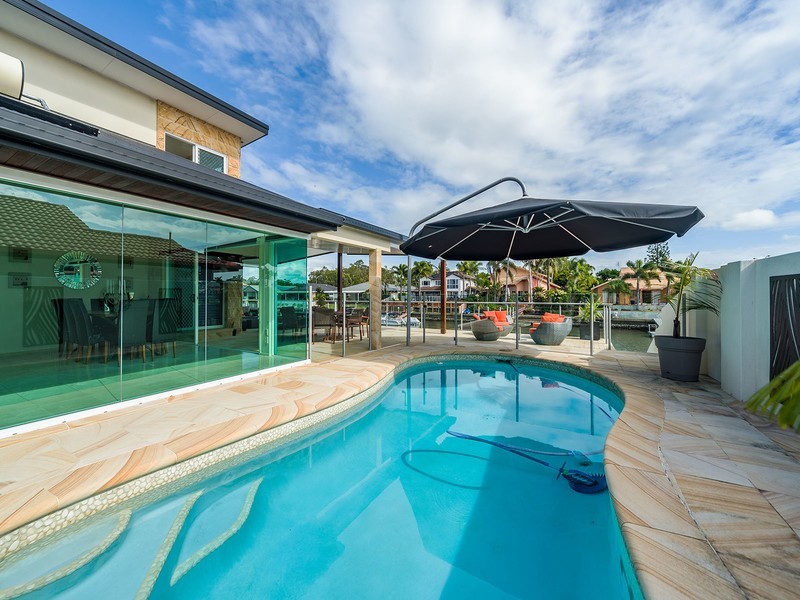 95 Pebble Beach Drive, Runaway Bay QLD 4216