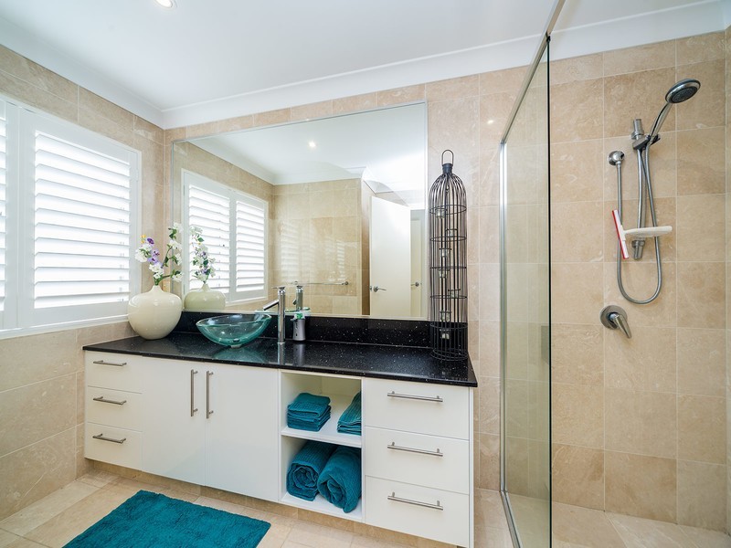 95 Pebble Beach Drive, Runaway Bay QLD 4216