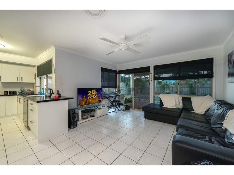 20 Westlake Court, Helensvale QLD 4212