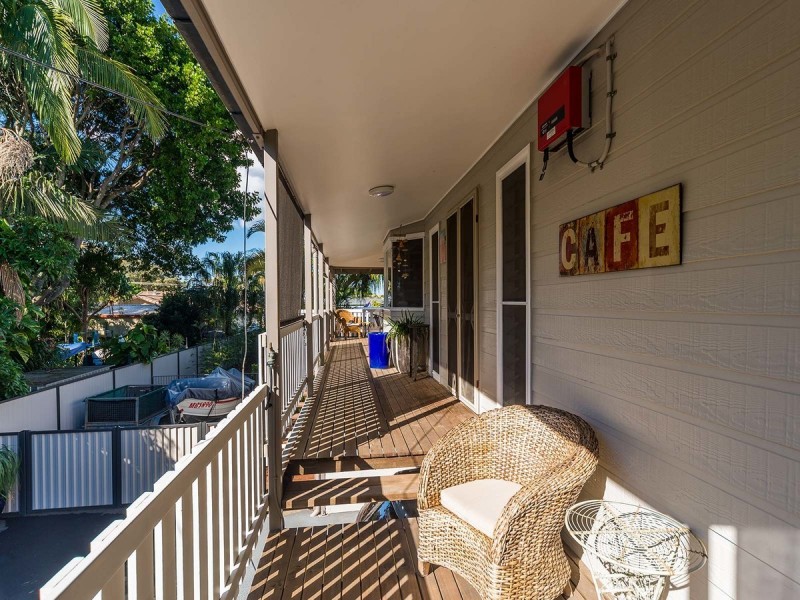 32 Crescent Avenue, Hope Island QLD 4212