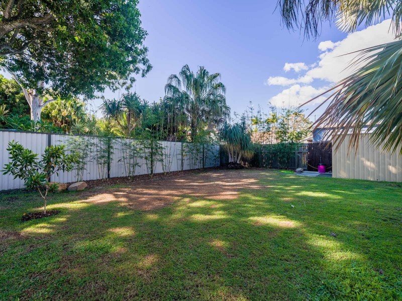 32 Crescent Avenue, Hope Island QLD 4212