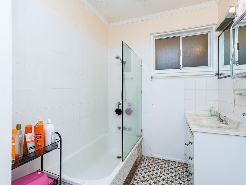 27 Jane Street, Southport QLD 4215