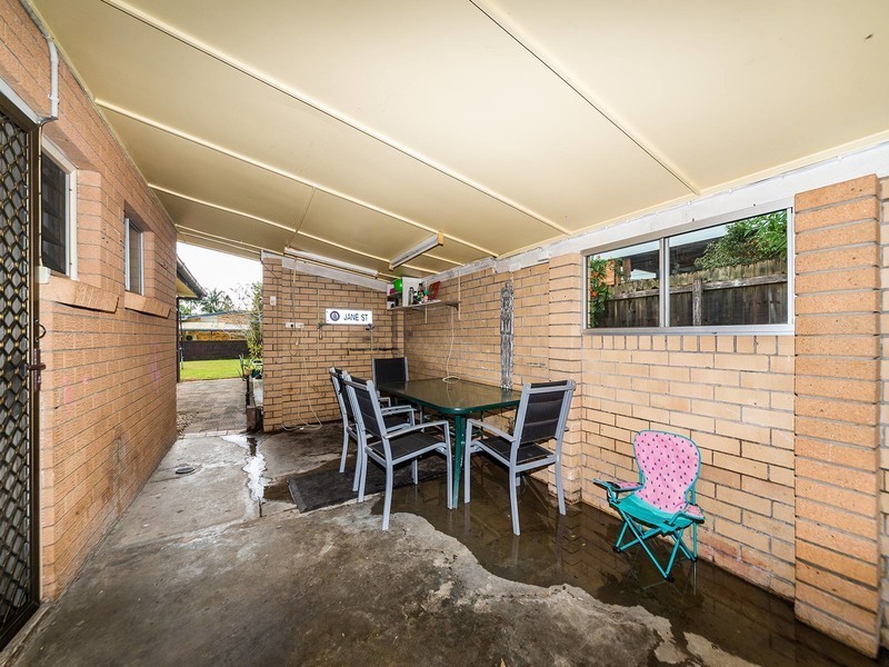 27 Jane Street, Southport QLD 4215