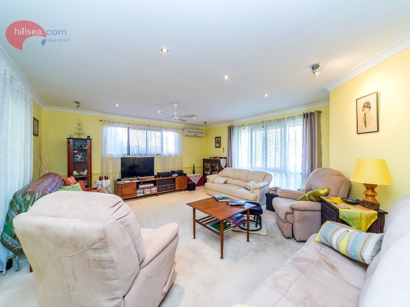93 Macquarie Avenue, Molendinar QLD 4214