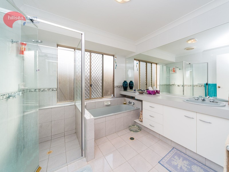 93 Macquarie Avenue, Molendinar QLD 4214