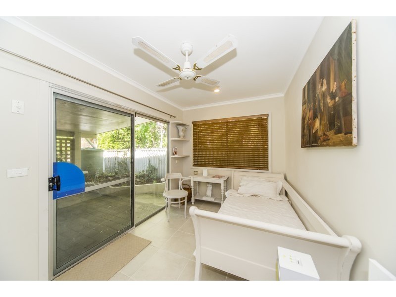 27 Jacaranda Avenue, Hollywell QLD 4216