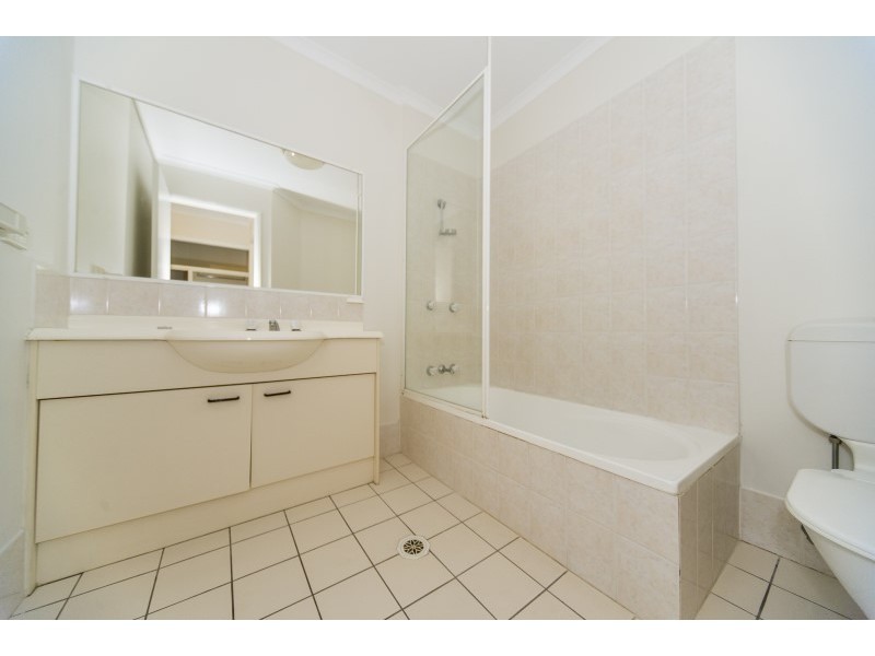 101/643 Pine Ridge Road, Biggera Waters QLD 4216