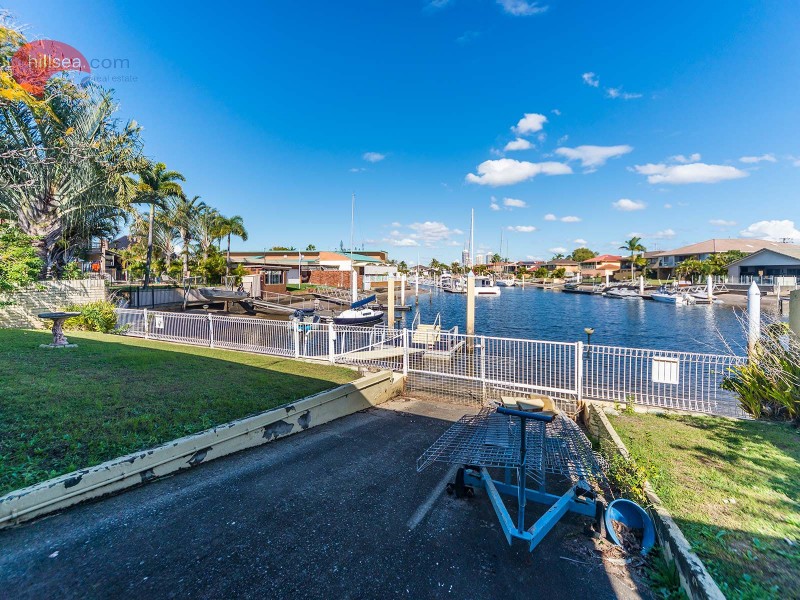 26 Runaway Bay Avenue, Runaway Bay QLD 4216