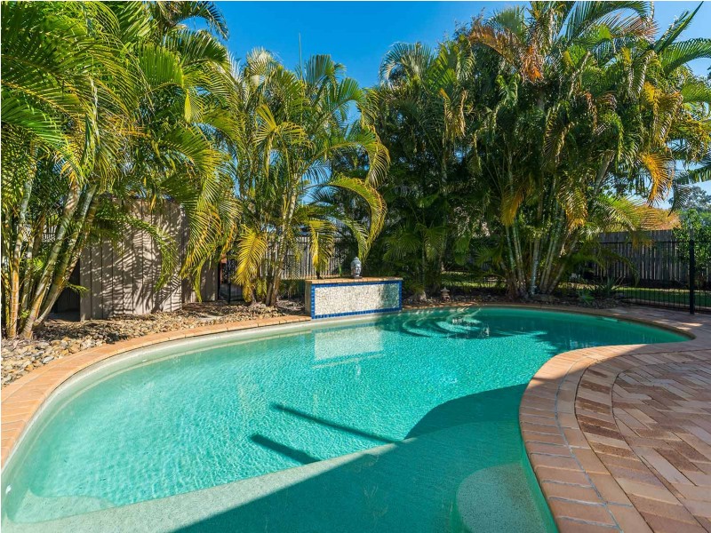 42 Coombabah Road, Biggera Waters QLD 4216