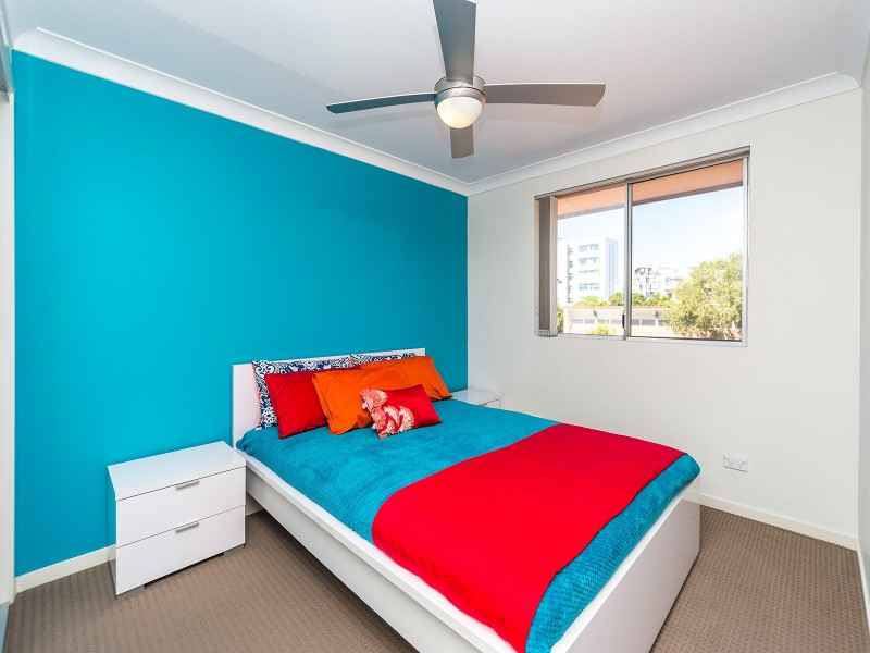 8/49 Brighton Street, Biggera Waters QLD 4216