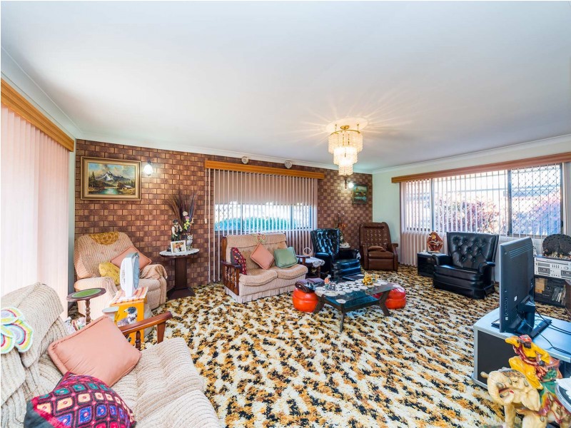 13 Rabaul Avenue, Runaway Bay QLD 4216