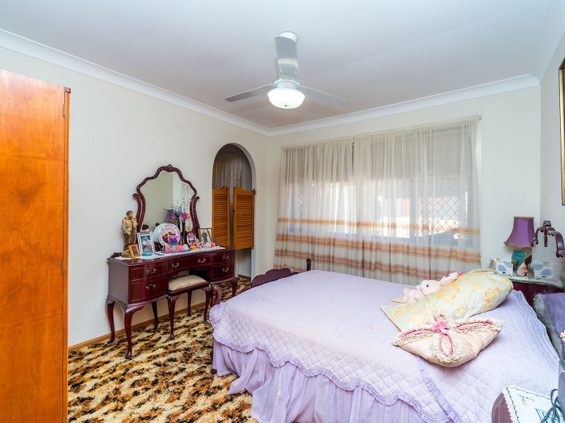 13 Rabaul Avenue, Runaway Bay QLD 4216