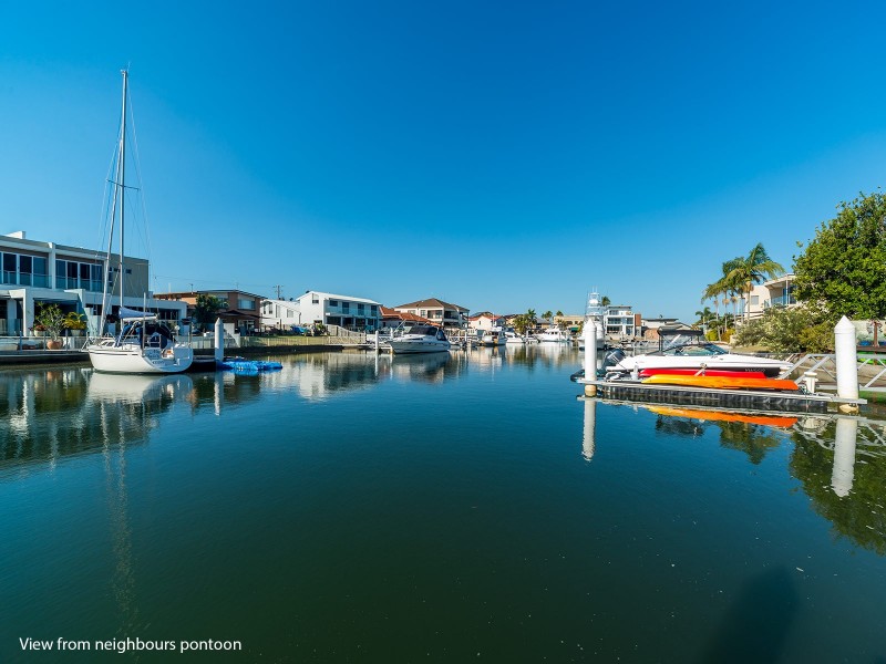 1 & 2/11 Huon Crescent, Runaway Bay QLD 4216