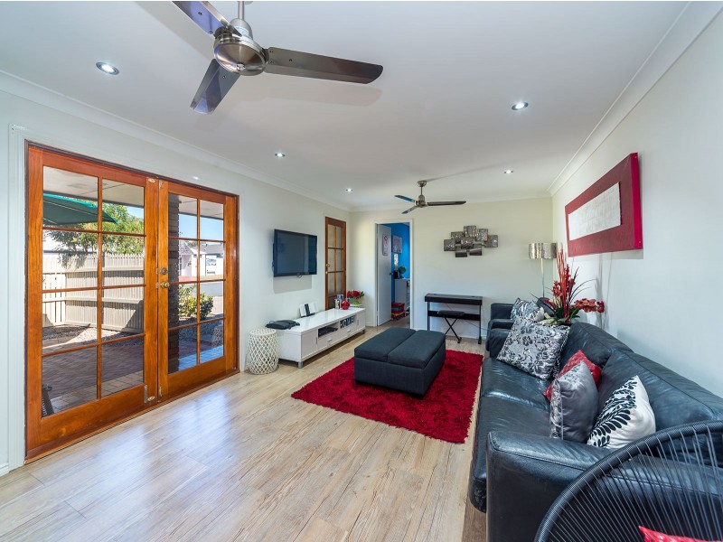 1 & 2/11 Huon Crescent, Runaway Bay QLD 4216