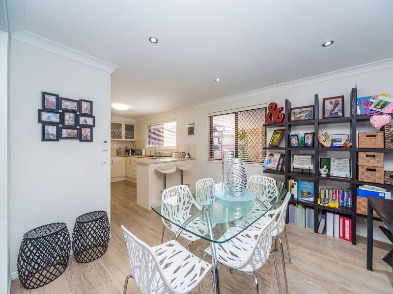 1 & 2/11 Huon Crescent, Runaway Bay QLD 4216