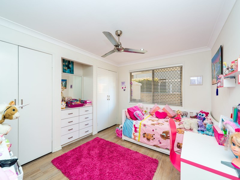 1 & 2/11 Huon Crescent, Runaway Bay QLD 4216