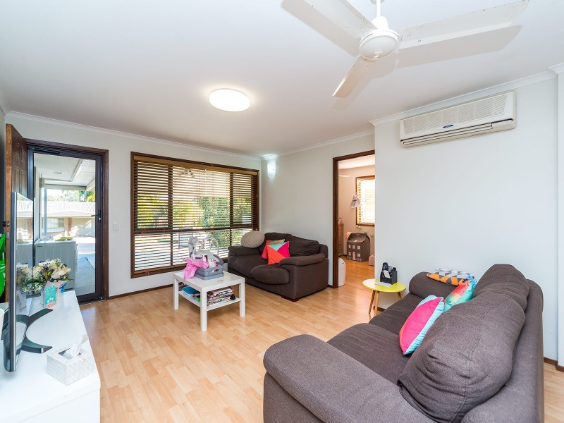 2/9 Orkney Place, Labrador QLD 4215