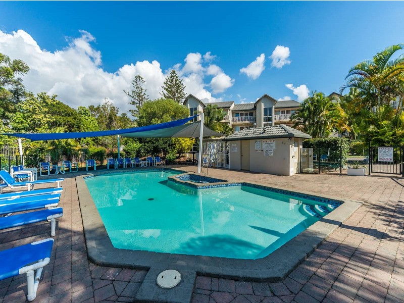 23/37 Bayview Street, Runaway Bay QLD 4216