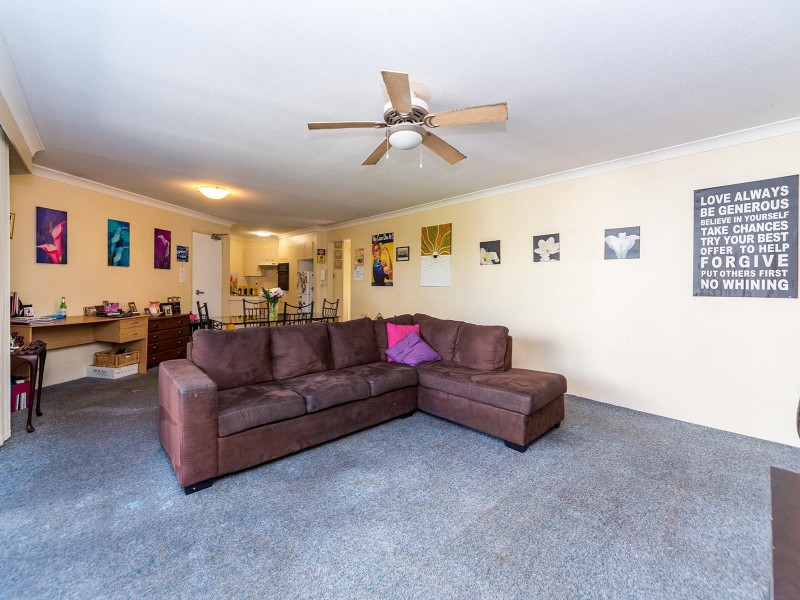 23/37 Bayview Street, Runaway Bay QLD 4216