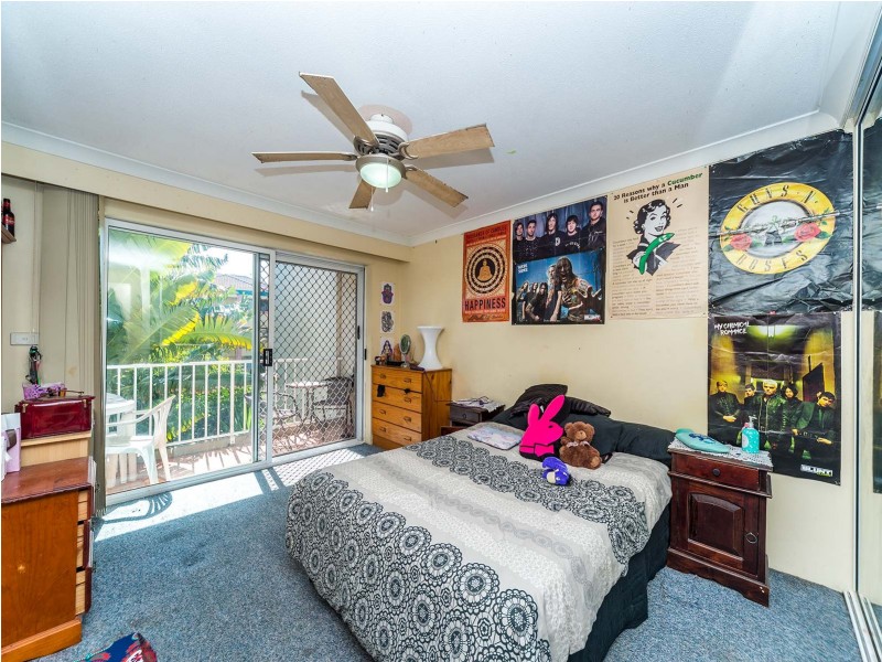 23/37 Bayview Street, Runaway Bay QLD 4216