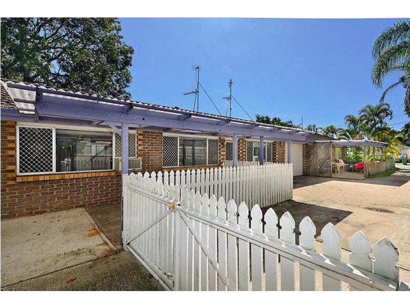 14 Barton Avenue, Southport QLD 4215