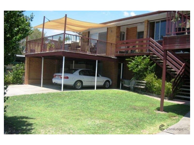3/8 Labrador Street, Labrador QLD 4215