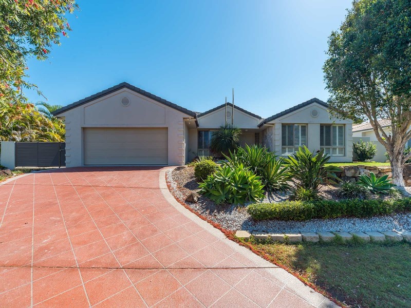 25 Fitzalan Circuit, Arundel QLD 4214