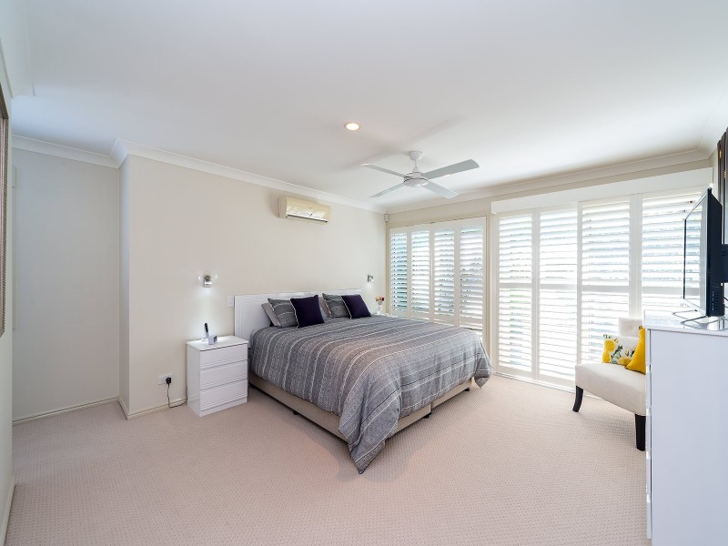 25 Fitzalan Circuit, Arundel QLD 4214