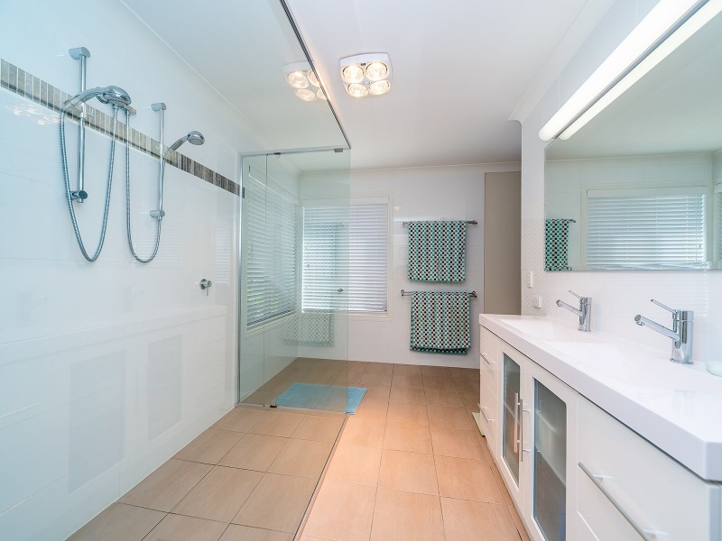 25 Fitzalan Circuit, Arundel QLD 4214