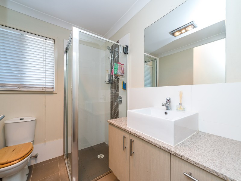 2/31 Imperial Parade, Labrador QLD 4215