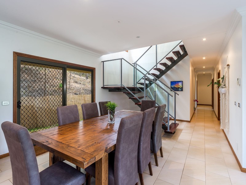 1011 Tamborine-Oxenford Road, Wongawallan QLD 4210