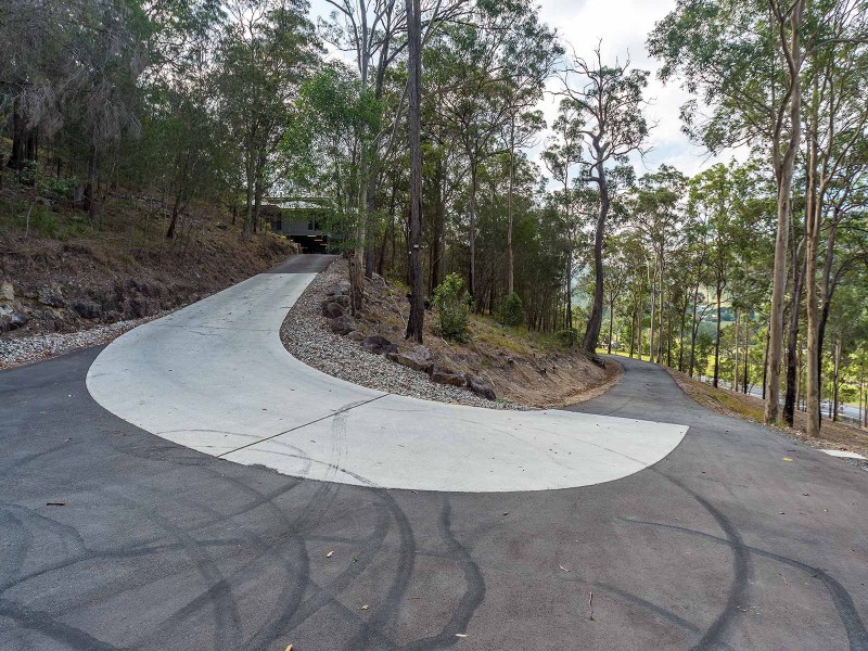 1011 Tamborine-Oxenford Road, Wongawallan QLD 4210